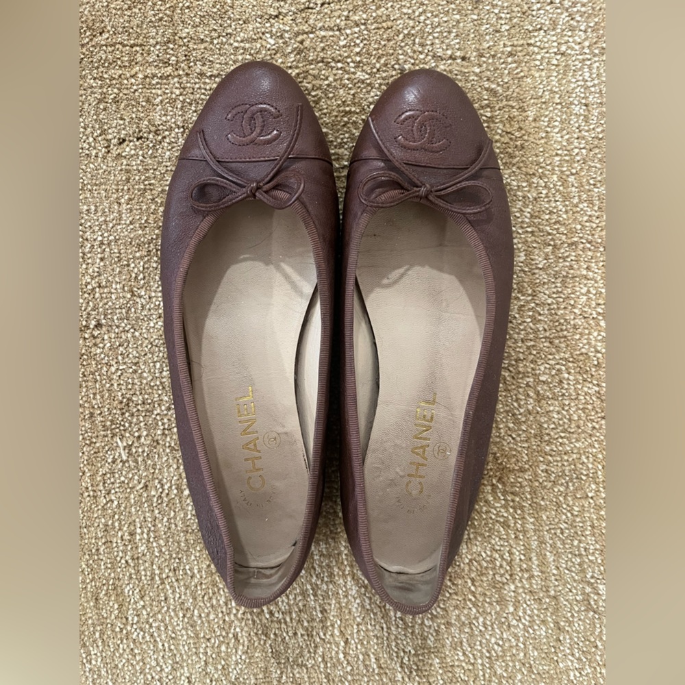 CHANEL Dark Brown Brown Flats